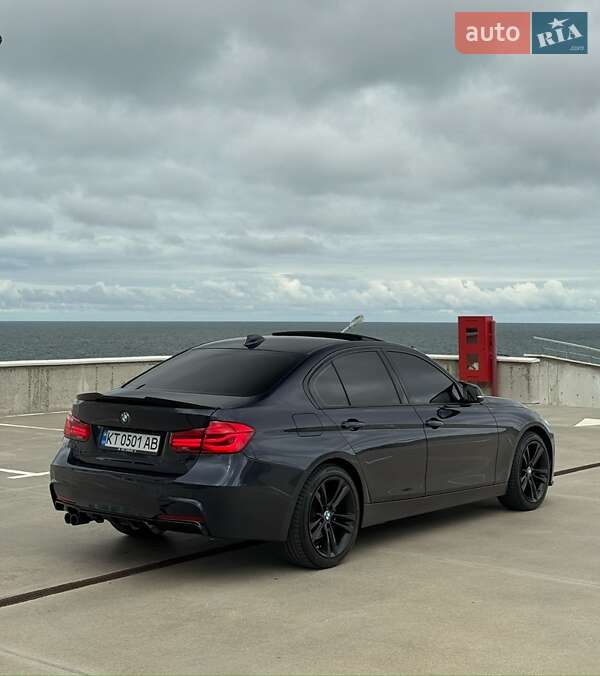 Седан BMW 3 Series 2017 в Одессе