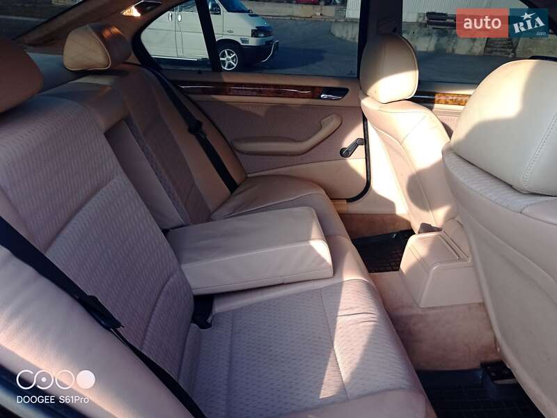 Седан BMW 3 Series 2000 в Хмельницькому