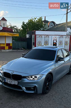 Седан BMW 3 Series 2013 в Кицмани