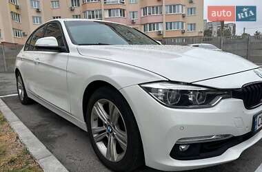 Седан BMW 3 Series 2016 в Києві