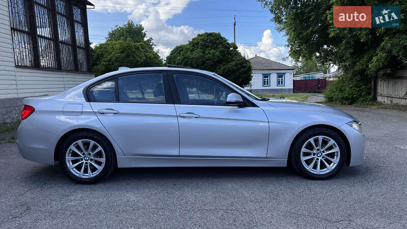 Седан BMW 3 Series 2017 в Полтаві
