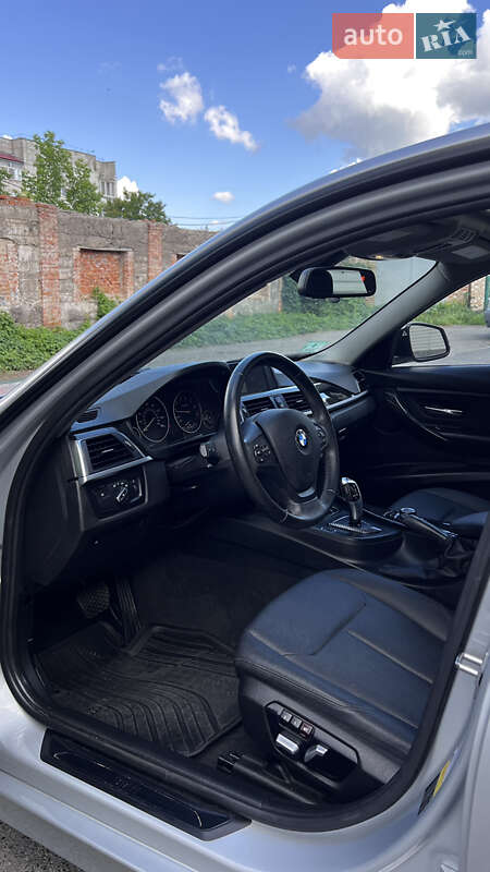 Седан BMW 3 Series 2017 в Полтаві