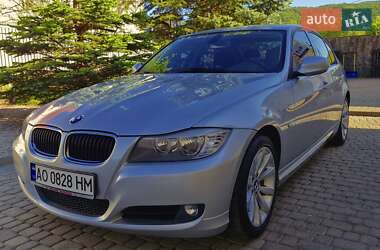 Седан BMW 3 Series 2011 в Сваляве