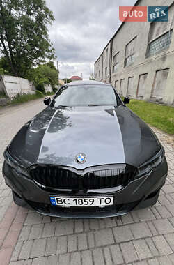 Седан BMW 3 Series 2022 в 
