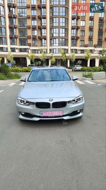 Седан BMW 3 Series 2014 в Киеве