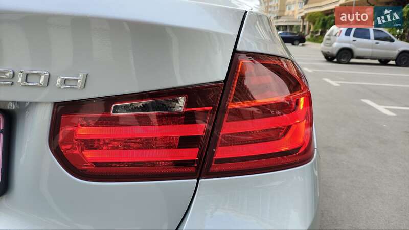 Седан BMW 3 Series 2014 в Киеве