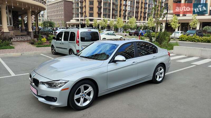 Седан BMW 3 Series 2014 в Киеве