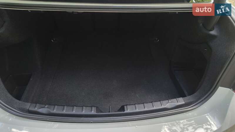 Седан BMW 3 Series 2013 в Богородчанах фото 13 Седан BMW 3 Series 2013 в Богородчанах