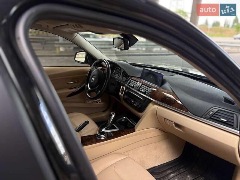 Седан BMW 3 Series 2013 в Одесі