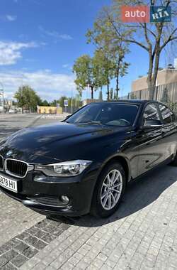 Седан BMW 3 Series 2014 в Києві
