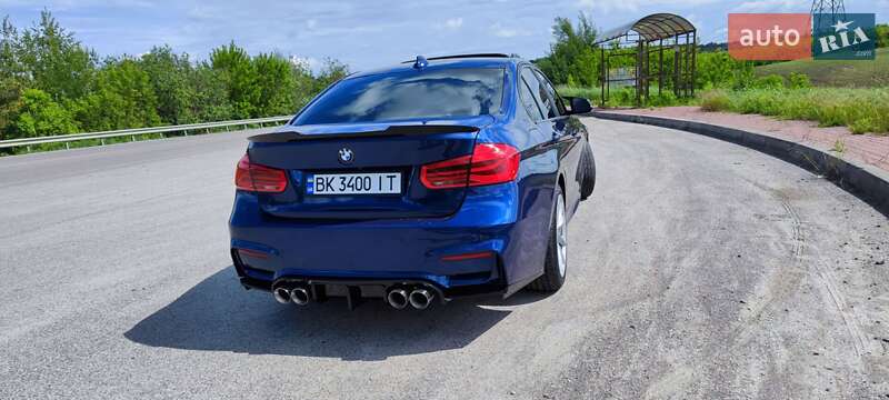 Седан BMW 3 Series 2017 в Ровно