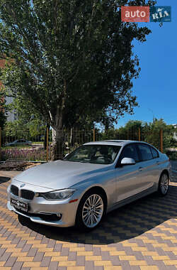Седан BMW 3 Series 2013 в 