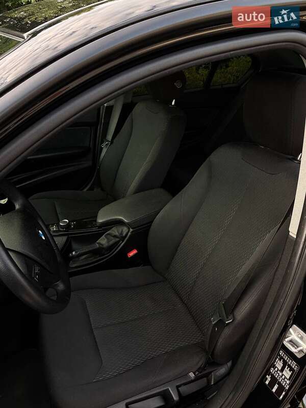 Седан BMW 3 Series 2017 в Днепре