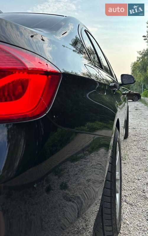 Седан BMW 3 Series 2017 в Днепре