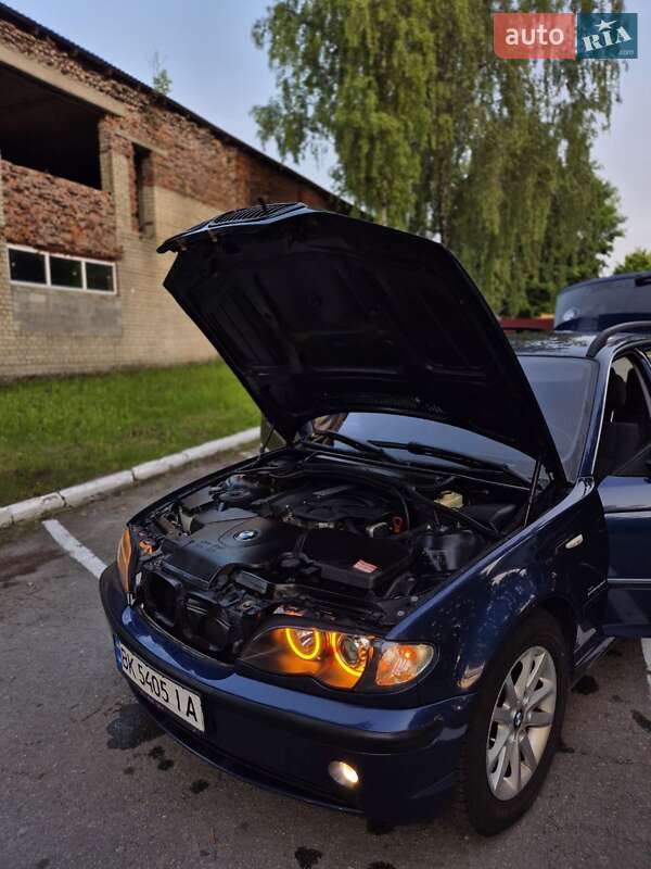 Универсал BMW 3 Series 2005 в Корце