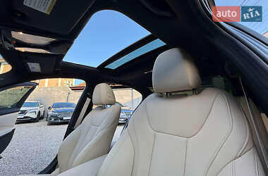 Седан BMW 3 Series 2019 в 