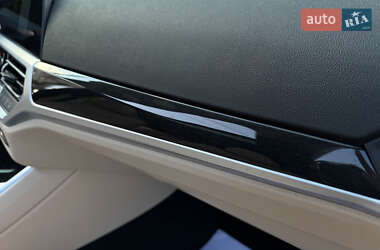 Седан BMW 3 Series 2019 в 
