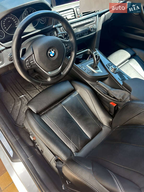 Седан BMW 3 Series 2013 в Миколаєві