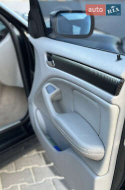 Седан BMW 3 Series 2003 в 