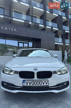Седан BMW 3 Series 2017 в Львове