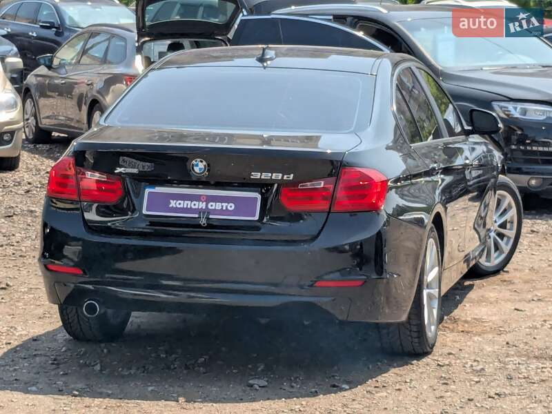 Седан BMW 3 Series 2013 в Киеве