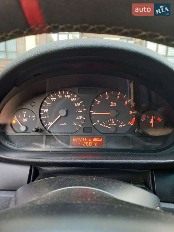 Купе BMW 3 Series 2004 в Чернигове