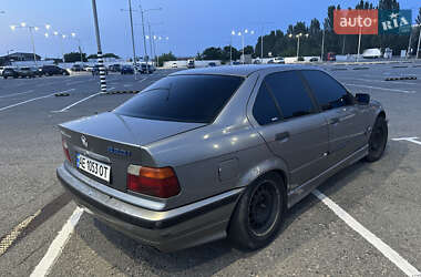 Седан BMW 3 Series 1991 в 