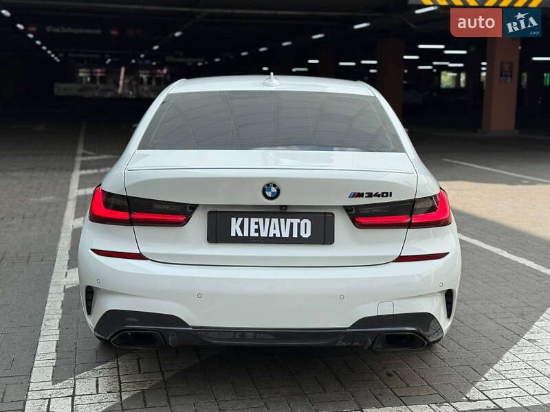 Седан BMW 3 Series 2020 в Києві