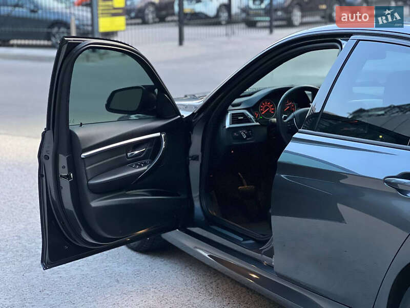 Седан BMW 3 Series 2016 в Києві