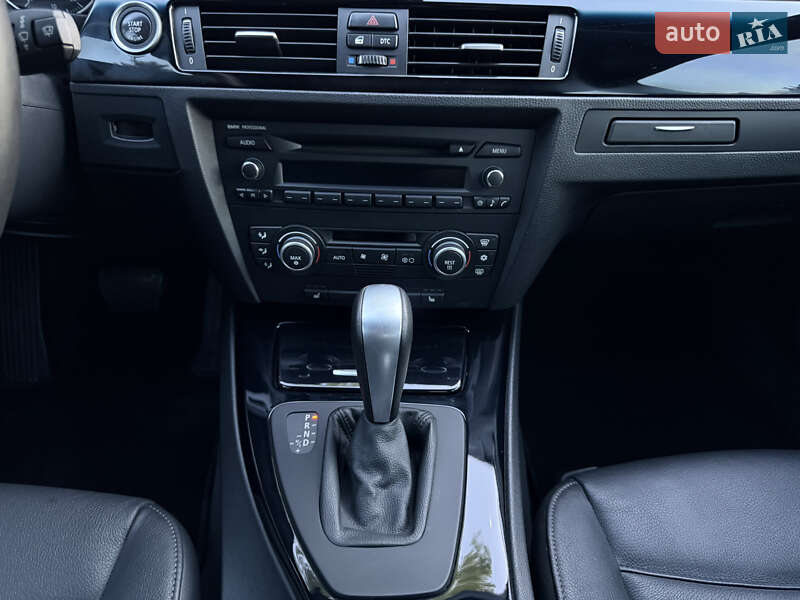 Седан BMW 3 Series 2008 в Черновцах