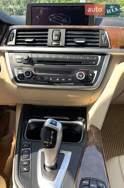 Седан BMW 3 Series 2012 в 