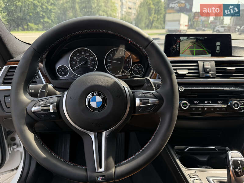 Седан BMW 3 Series 2016 в Киеве