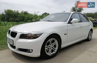 Седан BMW 3 Series 2011 в Сумах