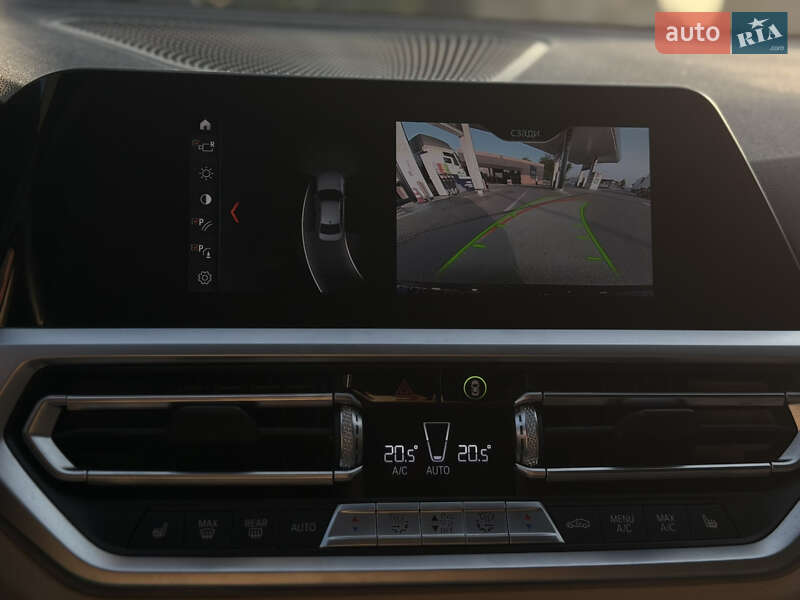 Седан BMW 3 Series 2019 в Дніпрі