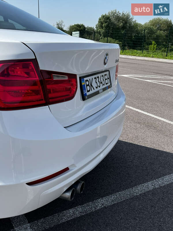 Седан BMW 3 Series 2013 в Ровно