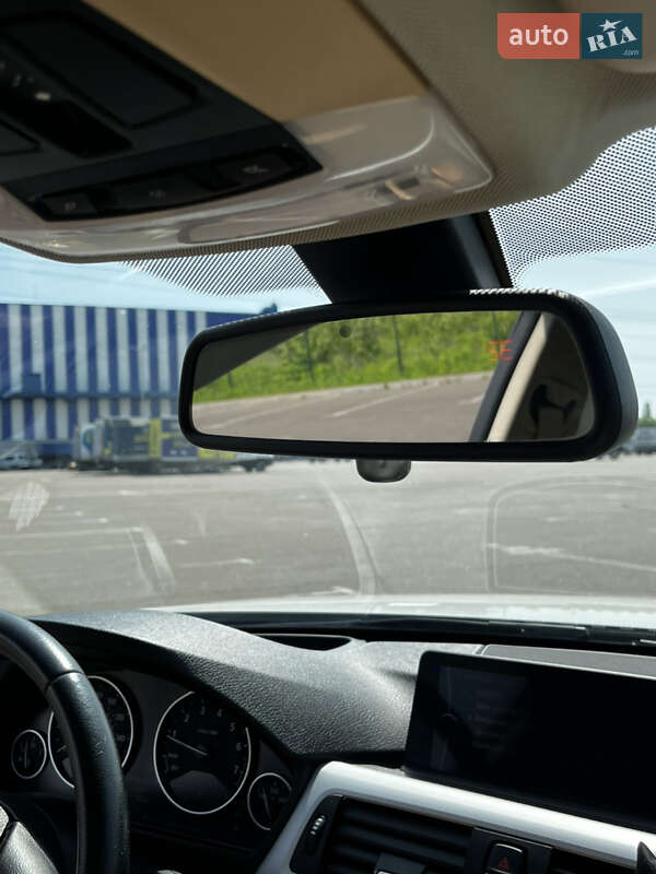 Седан BMW 3 Series 2013 в Ровно