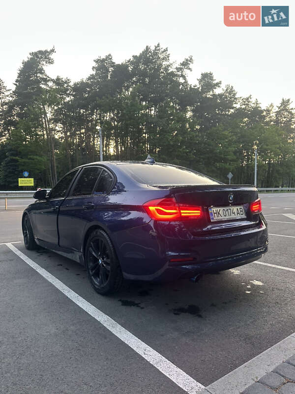Седан BMW 3 Series 2016 в Ровно