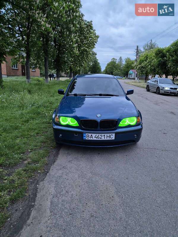 Седан BMW 3 Series 2002 в Бобринці