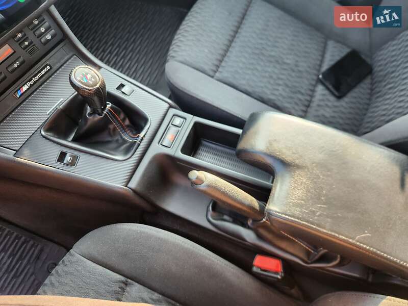 Седан BMW 3 Series 2000 в Луцке