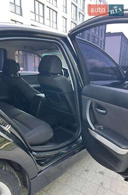 Седан BMW 3 Series 2005 в 