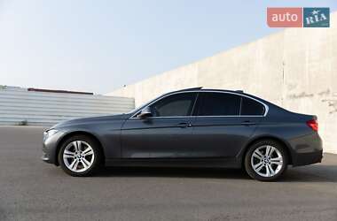 Седан BMW 3 Series 2017 в 