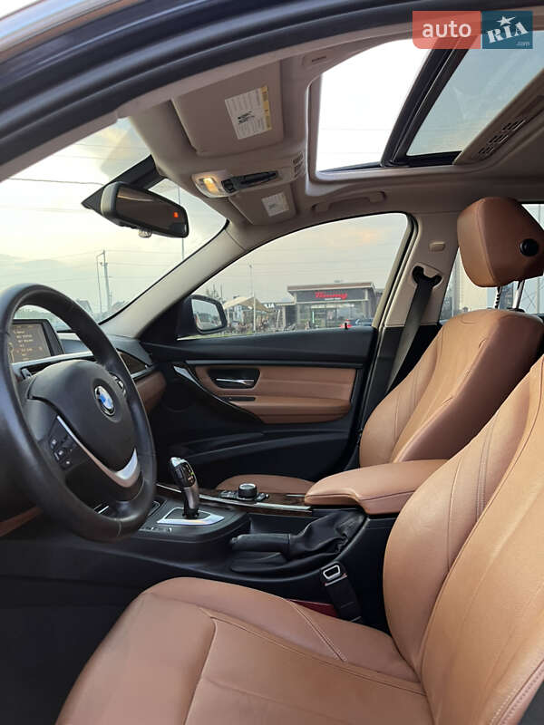 Седан BMW 3 Series 2012 в Луцке