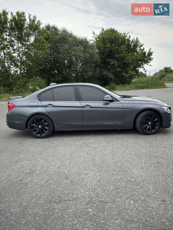 Седан BMW 3 Series 2018 в Бердичеві