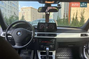 Седан BMW 3 Series 2011 в 