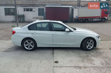 Седан BMW 3 Series 2015 в 