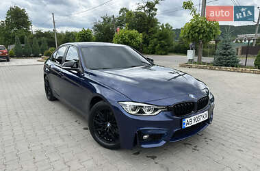 Седан BMW 3 Series 2018 в Могилев-Подольске