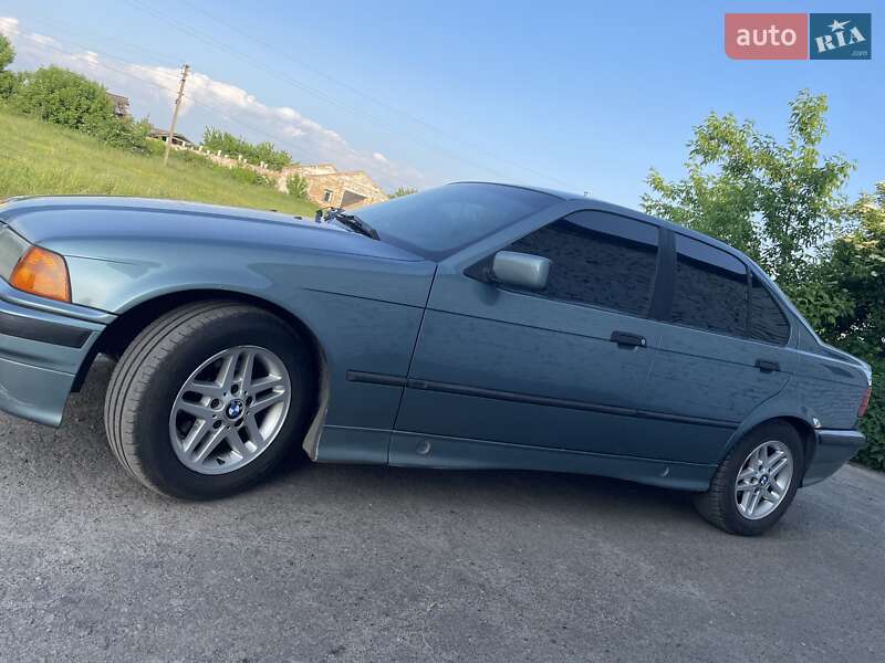 BMW 3 Series 1993