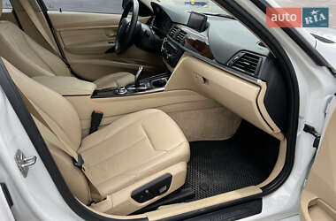 Седан BMW 3 Series 2012 в 