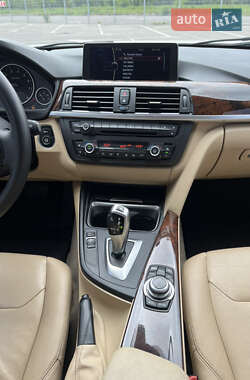 Седан BMW 3 Series 2012 в 