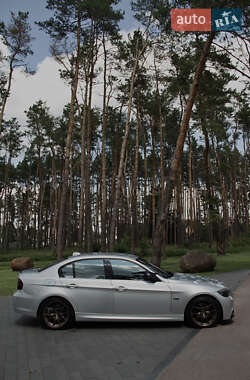Седан BMW 3 Series 2011 в 